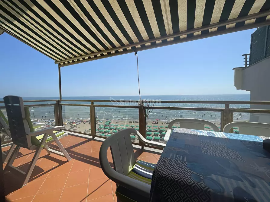 Immagine 11 di Quadrilocale in affitto  in lungo mare lido delle Sirene a Anzio