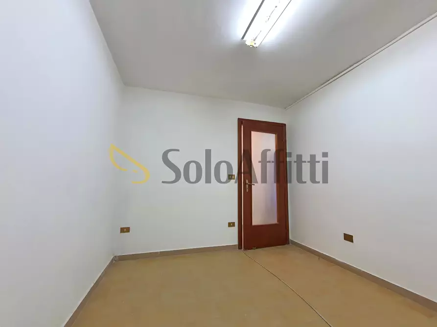 Immagine 5 di Magazzino in affitto  a Catanzaro