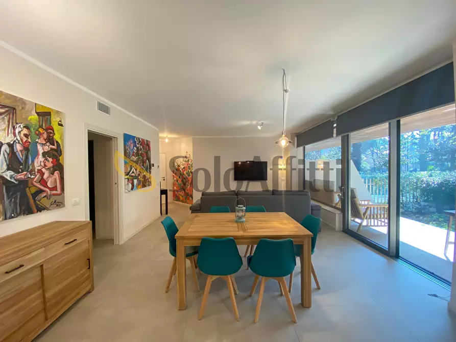 Immagine 11 di Quadrilocale in affitto  in Viale dei Mille 1 a Riccione