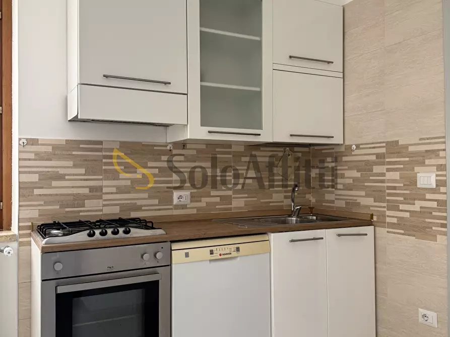 Immagine 15 di Trilocale in affitto  in Via Pretoria a Potenza