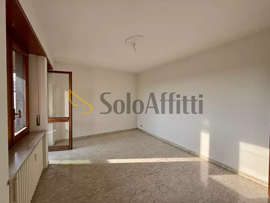 Immagine 80 di Quadrilocale in affitto  in Via Buratto 7 a Ciriè