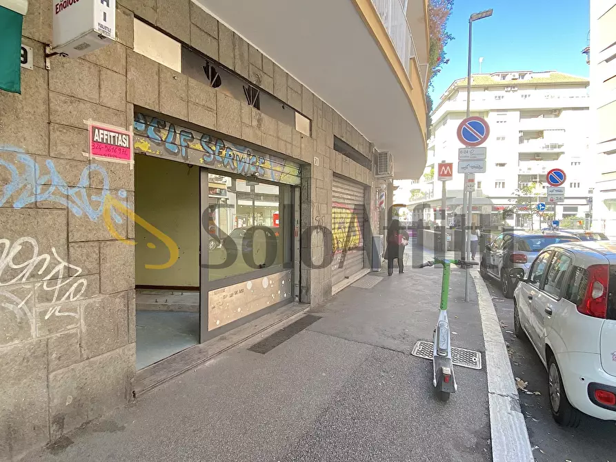 Immagine 2 di Locale commerciale in affitto  in Via Tigrè 71 a Roma