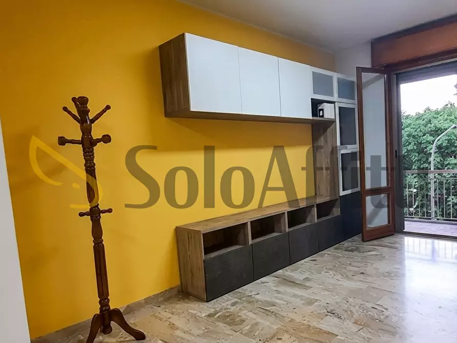 Immagine 1 di Stanza singola in affitto  a Carpi