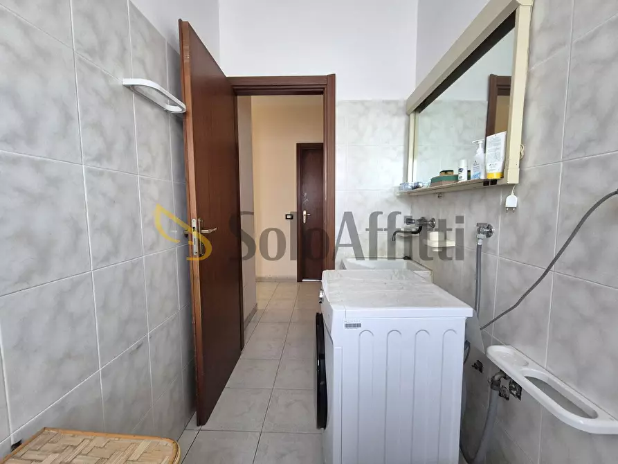 Immagine 17 di Quadrilocale in affitto  in Via dei Conti Falluc 126 a Catanzaro