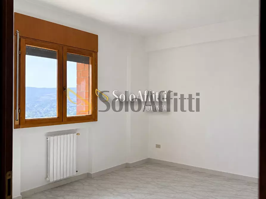 Immagine 23 di Pentalocale in affitto  in Via delle Medaglie Olimpiche 2 a Potenza