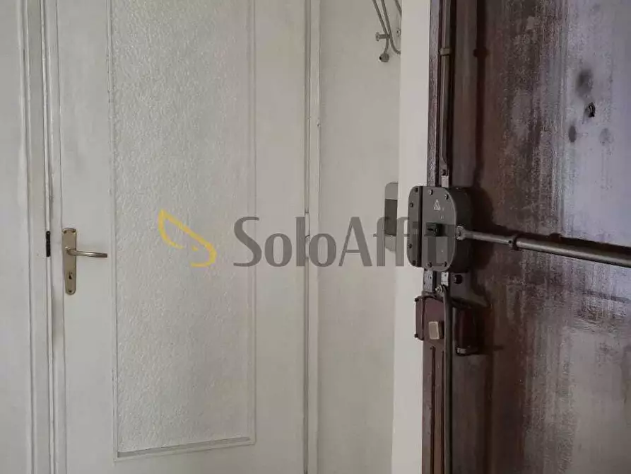 Immagine 13 di Locale commerciale in affitto  in VIA ERITREA 49 a Torino