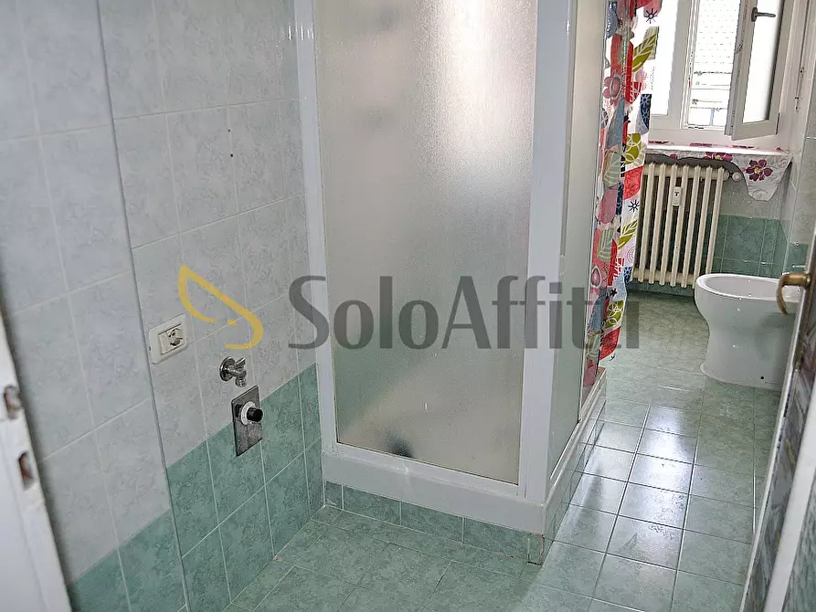 Immagine 18 di Trilocale in affitto  in Via Giosuè Carducci 20 a Settimo Torinese