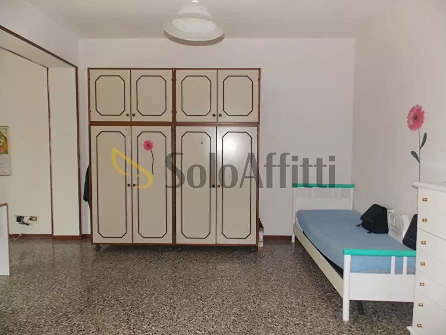 Immagine 6 di Stanza singola in affitto  a Catanzaro