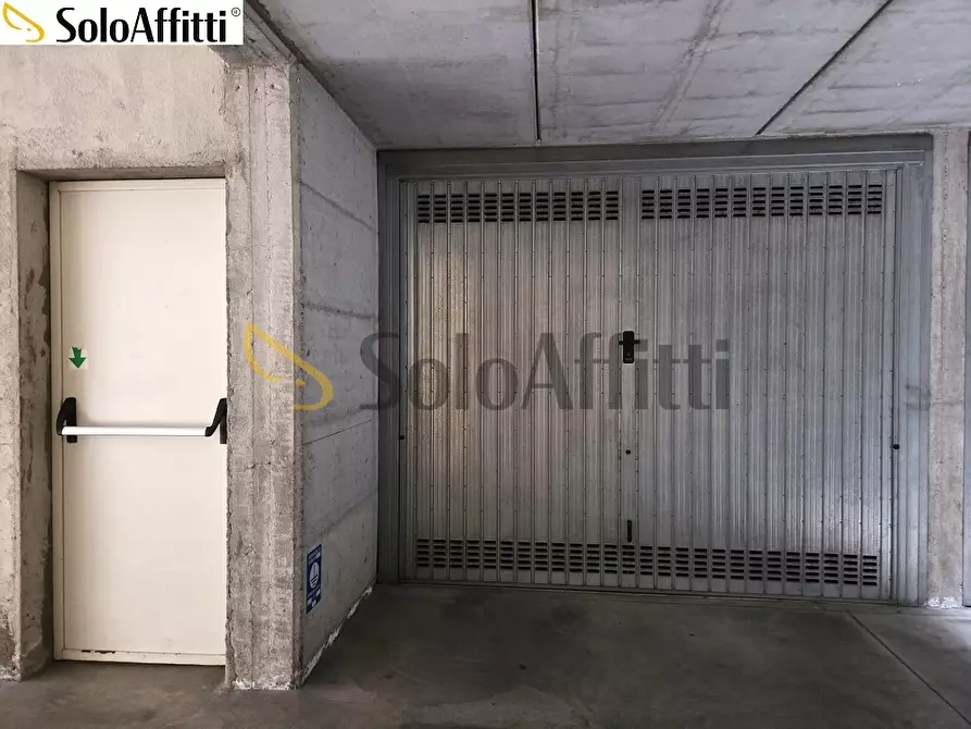 Immagine 28 di Trilocale in affitto  in Via Eugenio Montale 12 a Limbiate