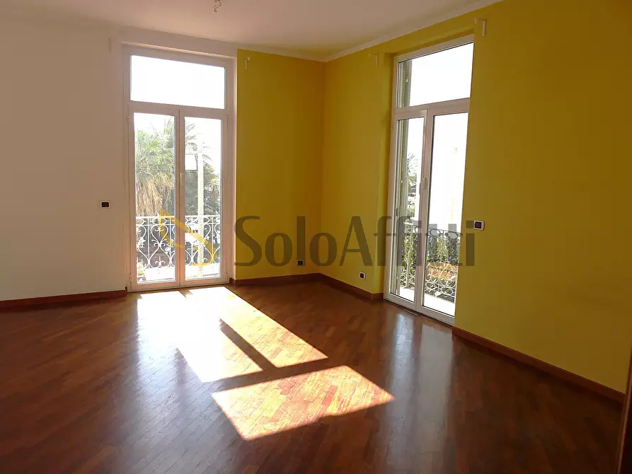 Immagine 1 di Trilocale in affitto  in Corso Orazio Raimondo 153 a San Remo