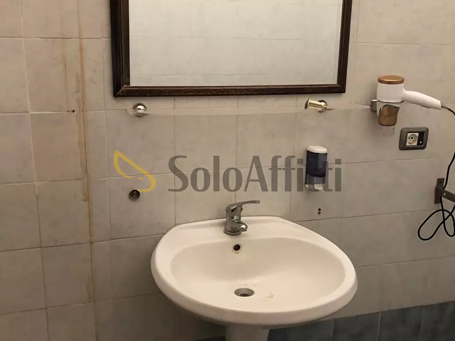Immagine 10 di Bilocale in affitto  a Catania