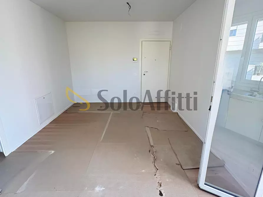 Immagine 5 di Trilocale in affitto  in Via Monte Titano 75 a Rimini