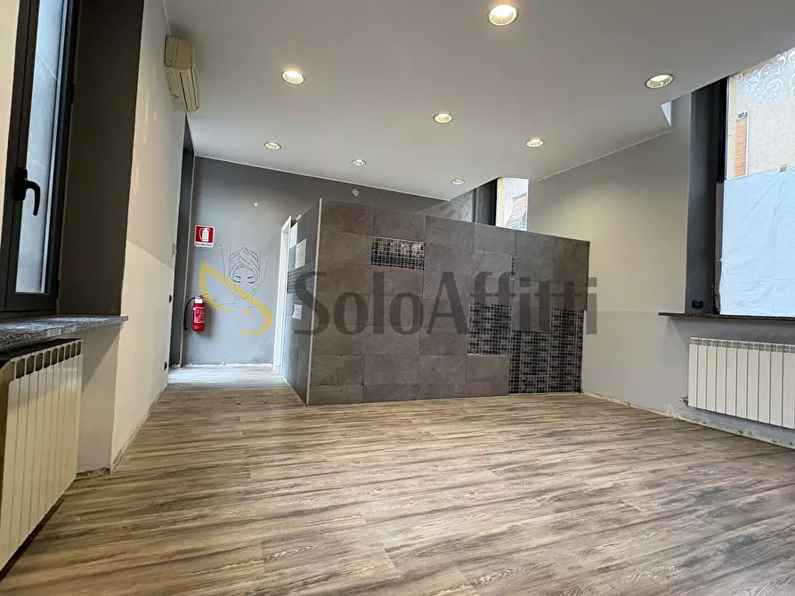 Immagine 6 di Locale commerciale in affitto  in Via dei Mille 11 a Busto Arsizio