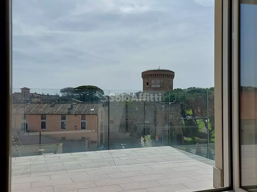 Immagine 20 di Trilocale in affitto  in Via del Castello a Roma