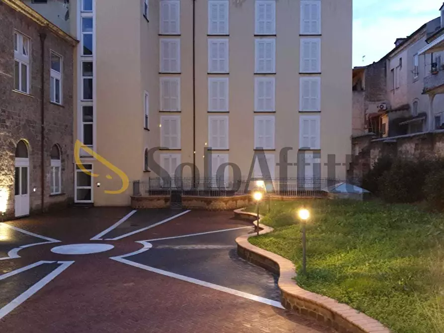 Immagine 25 di Trilocale in affitto  in Via delle Ferriere 20 a Caserta