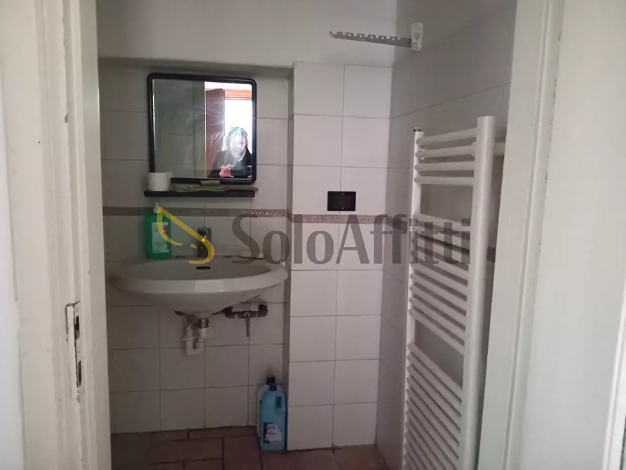 Immagine 13 di Locale commerciale in affitto  in Via Giovanni Giussani 2 a Nova Milanese