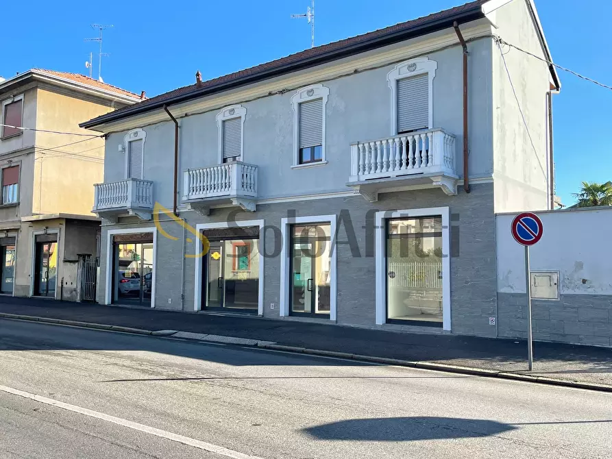 Immagine 1 di Locale commerciale in affitto  a Gallarate