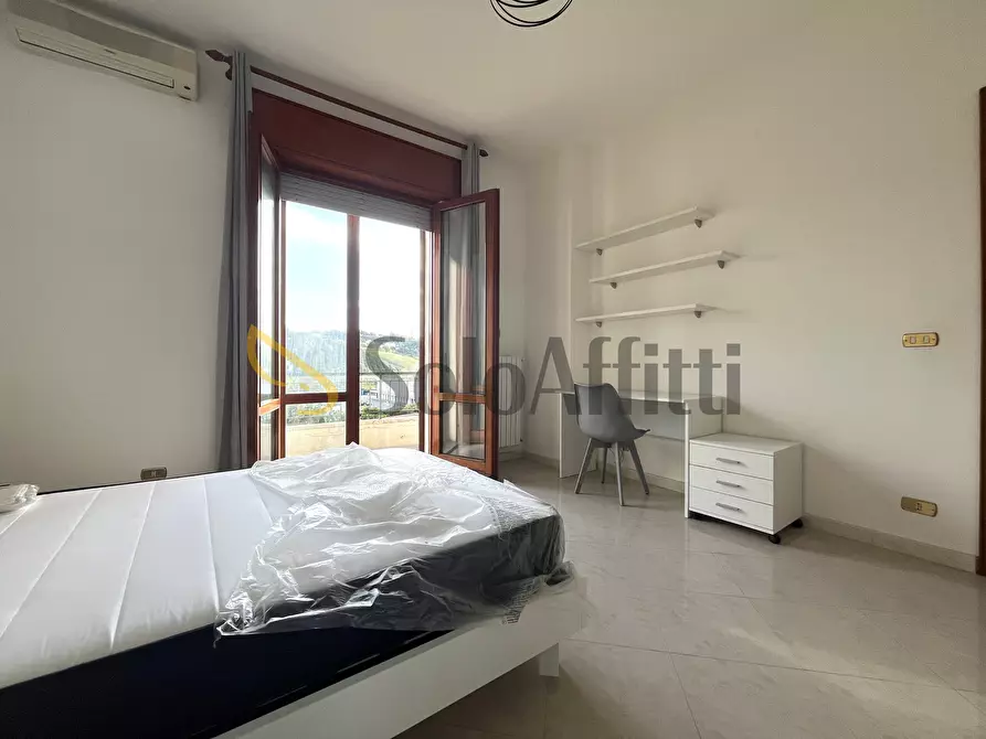 Immagine 15 di Stanza singola in affitto  in Viale Magna Grecia 210 a Catanzaro