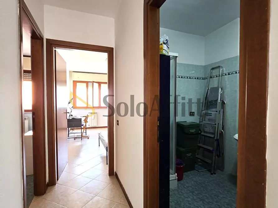 Immagine 11 di Trilocale in affitto  in Via Augusto Camerini 50 a Roma