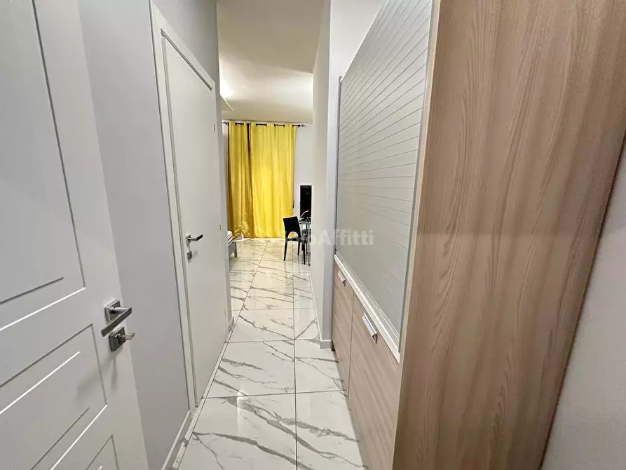 Immagine 6 di Monolocale in affitto  in Viale Abramo Lincoln a Caserta