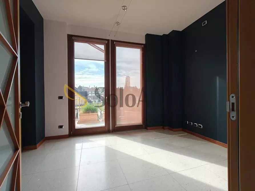 Immagine 16 di Ufficio in affitto  a Gallarate