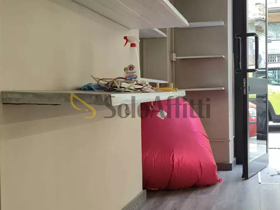 Immagine 11 di Locale commerciale in affitto  in Via Luigi Cibrario 46 bis/A a Torino
