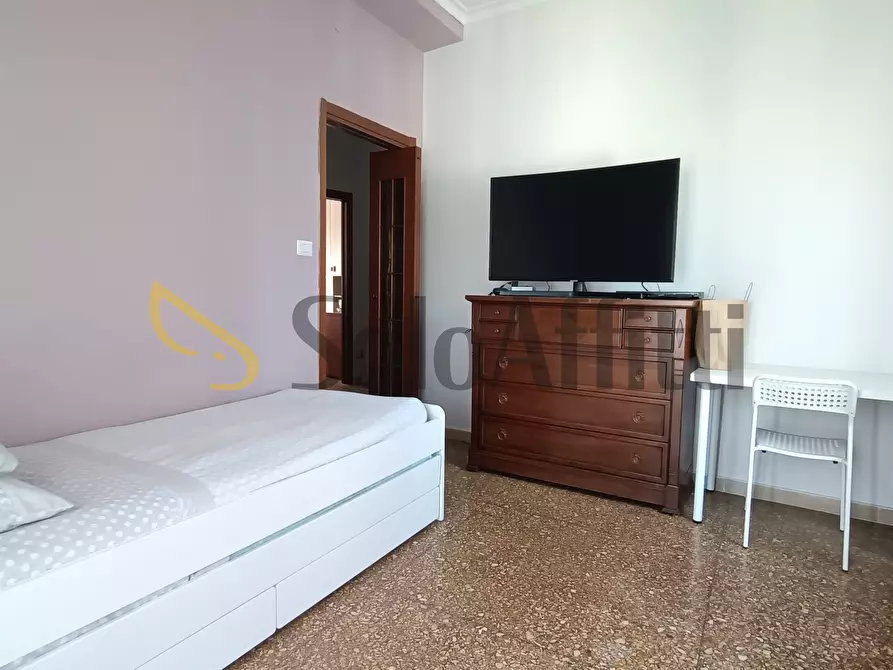 Immagine 2 di Stanza singola in affitto  in Via S. Igino Papa a Roma