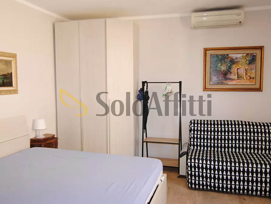 Immagine 8 di Monolocale in affitto  a Livorno