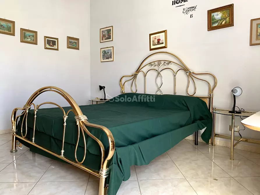 Immagine 2 di Quadrilocale in affitto  a Catanzaro