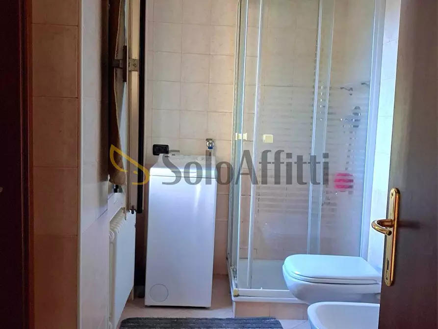 Immagine 9 di Trilocale in affitto  in Via Sant'Antonino 41 a Como