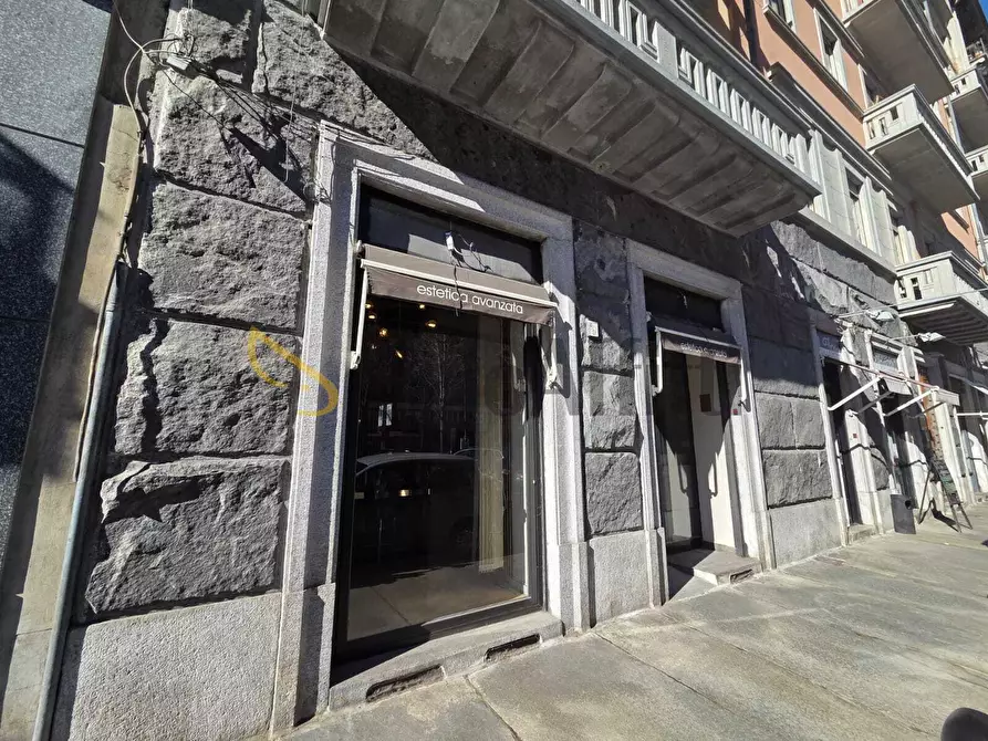 Immagine 3 di Attività commerciale in affitto  in Corso Re Umberto 46 a Torino