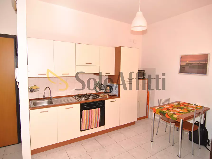 Immagine 8 di Monolocale in affitto  in Via de Larderel 88 a Livorno