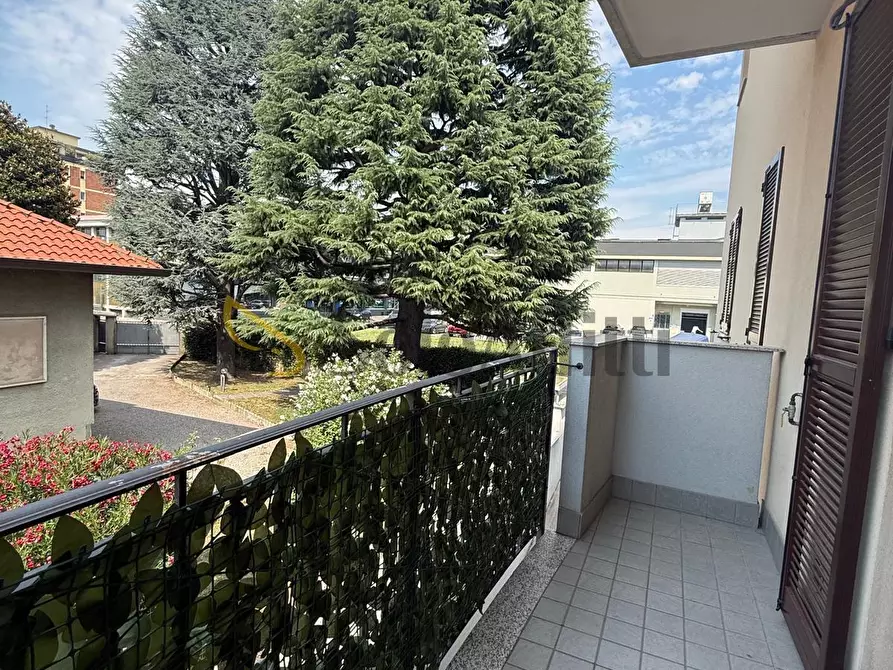 Immagine 1 di Bilocale in affitto  a Seregno