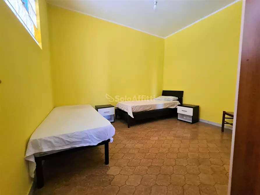 Immagine 10 di Stanza singola in affitto  a Catanzaro