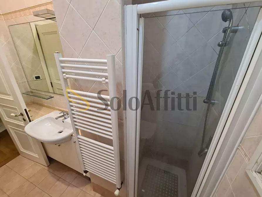 Immagine 9 di Quadrilocale in affitto  a Catanzaro