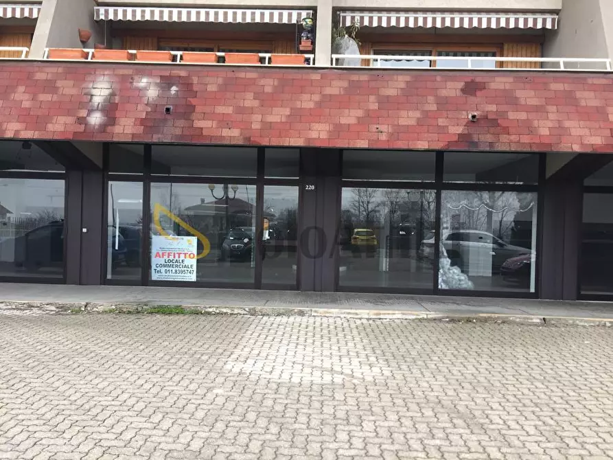 Immagine 7 di Locale commerciale in affitto  in Strada Cambiano 220 a Chieri