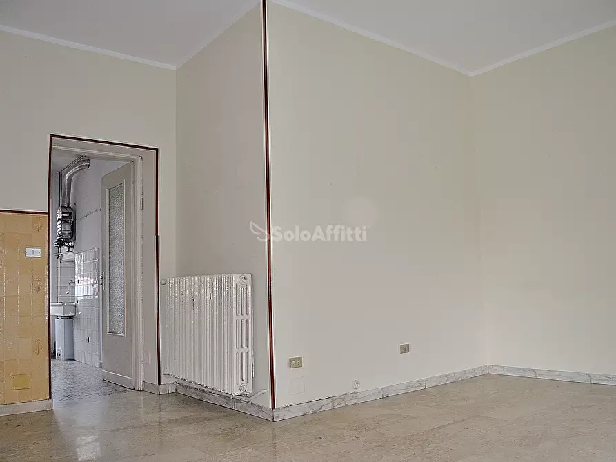 Immagine 4 di Locale commerciale in affitto  in VIA VERDI 32 a Settimo Torinese