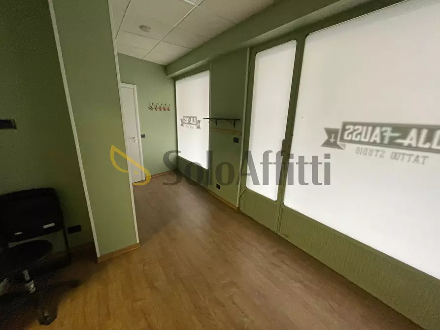 Immagine 2 di Locale commerciale in affitto  in Via Gradisca 7 a Rivoli