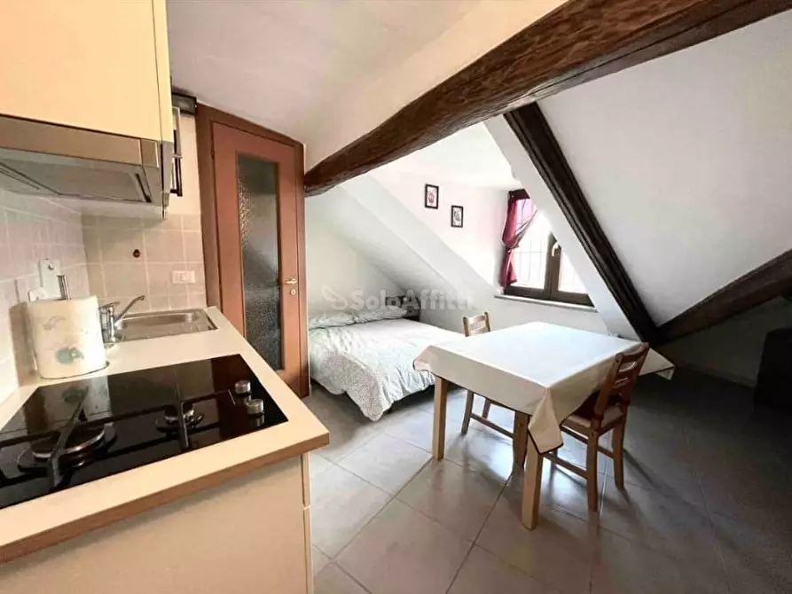 Immagine 4 di Mansarda in affitto  a Torino