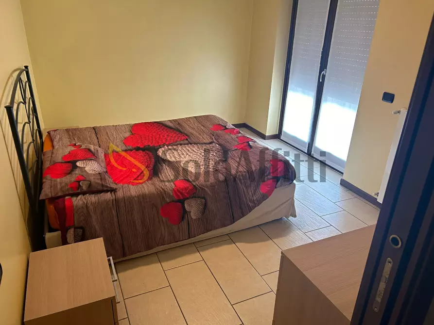 Immagine 10 di Bilocale in affitto  in luigi carcano 160 a Caronno Pertusella