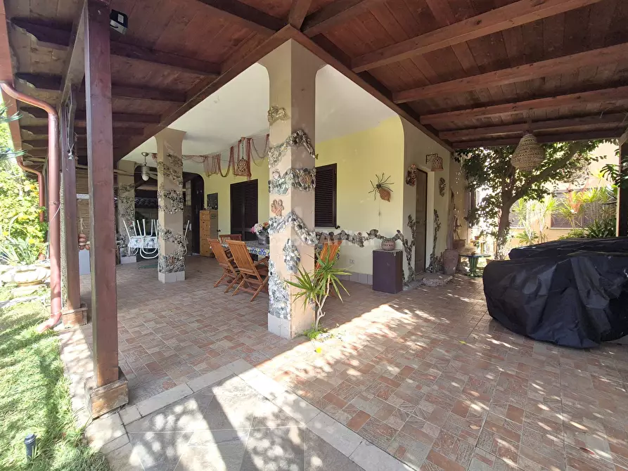 Immagine 3 di Villa in affitto  a Borgia