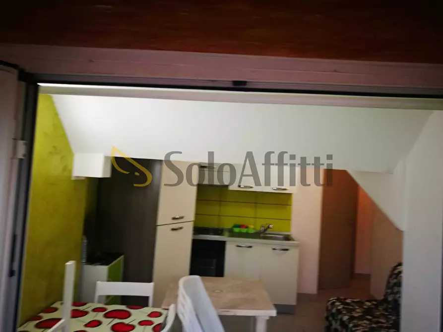 Immagine 10 di Trilocale in affitto  in Via Vittorio Emanuele 167 a Giardini-Naxos