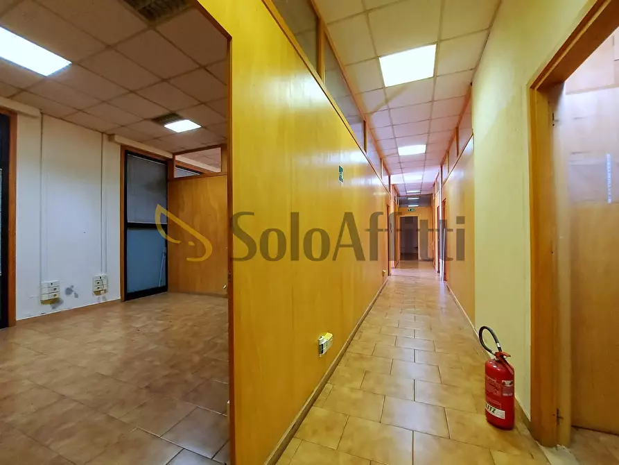 Immagine 22 di Locale commerciale in affitto  in Via del Tempio della Fortuna a Fiumicino