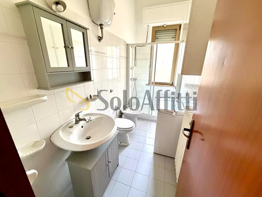 Immagine 13 di Trilocale in affitto  in Via Somalia 1 a Roseto Degli Abruzzi