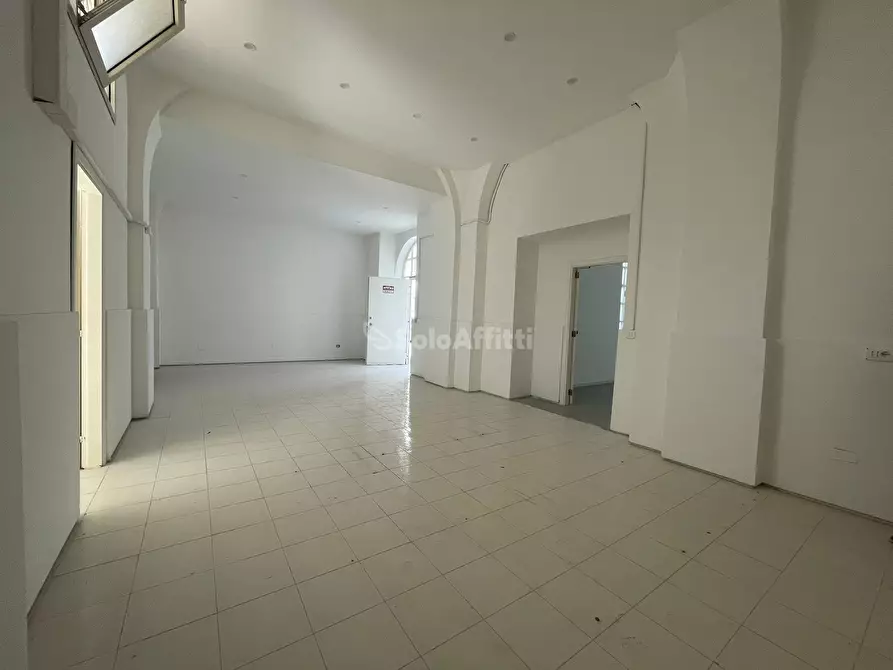 Immagine 6 di Magazzino in affitto  in Corso Trieste 82 a Caserta