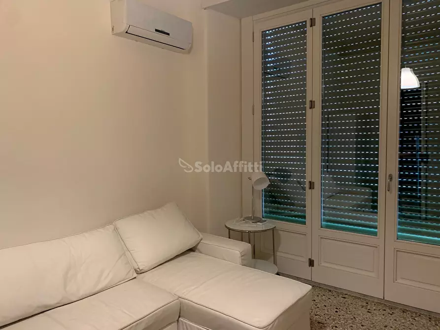 Immagine 17 di Bilocale in affitto  a Catania