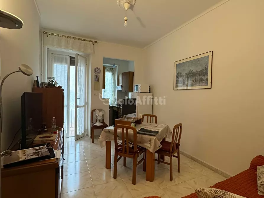 Immagine 4 di Bilocale in affitto  in Via Bari a Torino