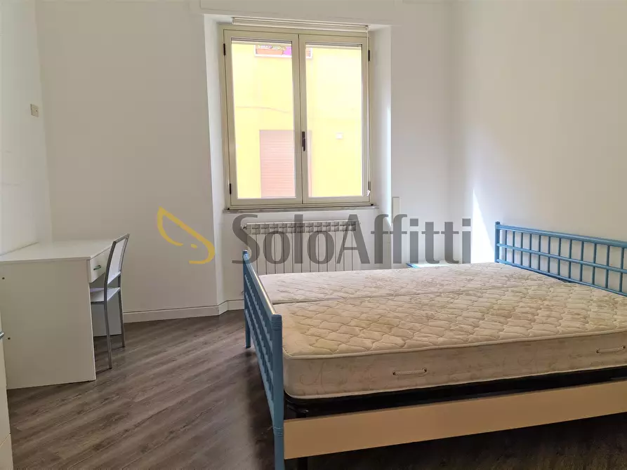 Immagine 6 di Stanza singola in affitto  a Catanzaro