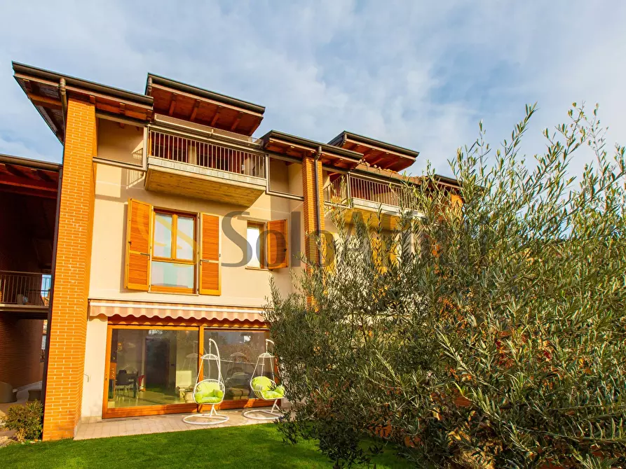 Immagine 61 di Villetta a schiera in affitto  in Via Bienate 4 a Busto Arsizio