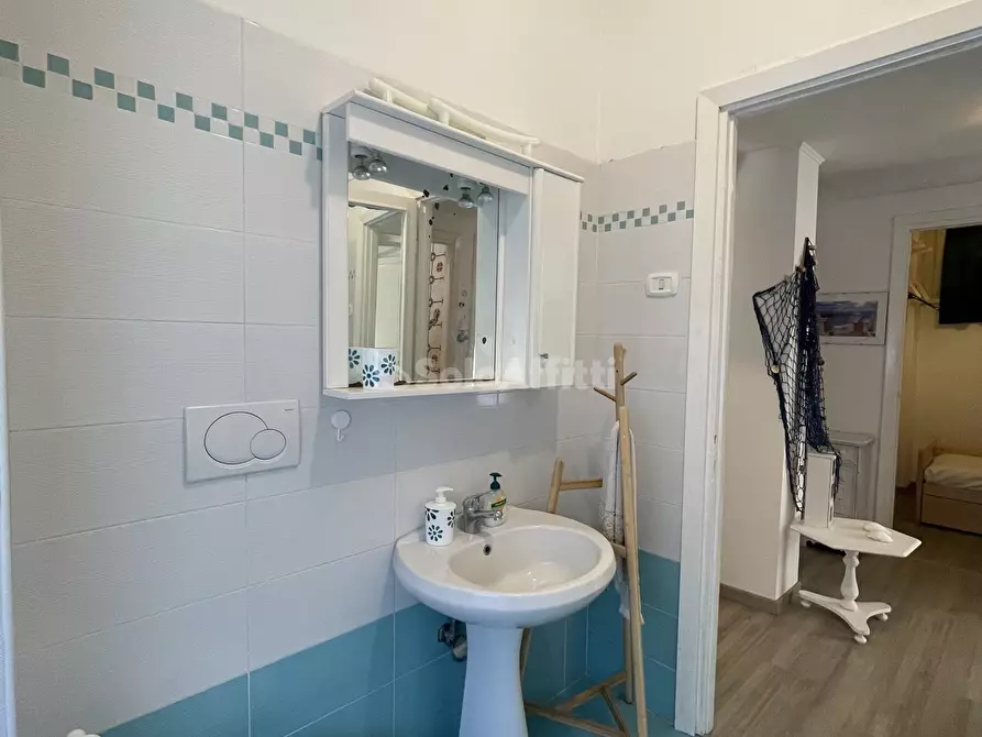 Immagine 32 di Quadrilocale in affitto  in Via Ardeatina a Anzio